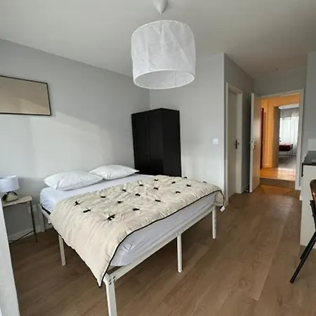M074 Marquer Joli Centre אנמסה